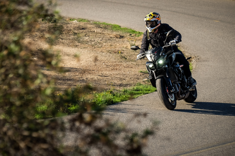 Illustration for article titled The 2017 Yamaha FZ-10 Is A Wild Everyday Commuter I Never Learned To Love
